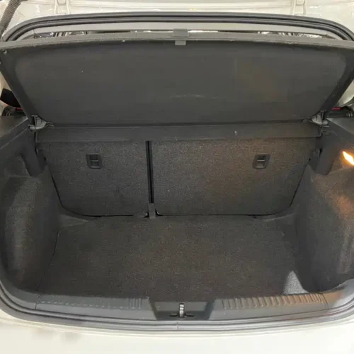 Used Volkswagen Polo 2016 1.6L automatic comfort model