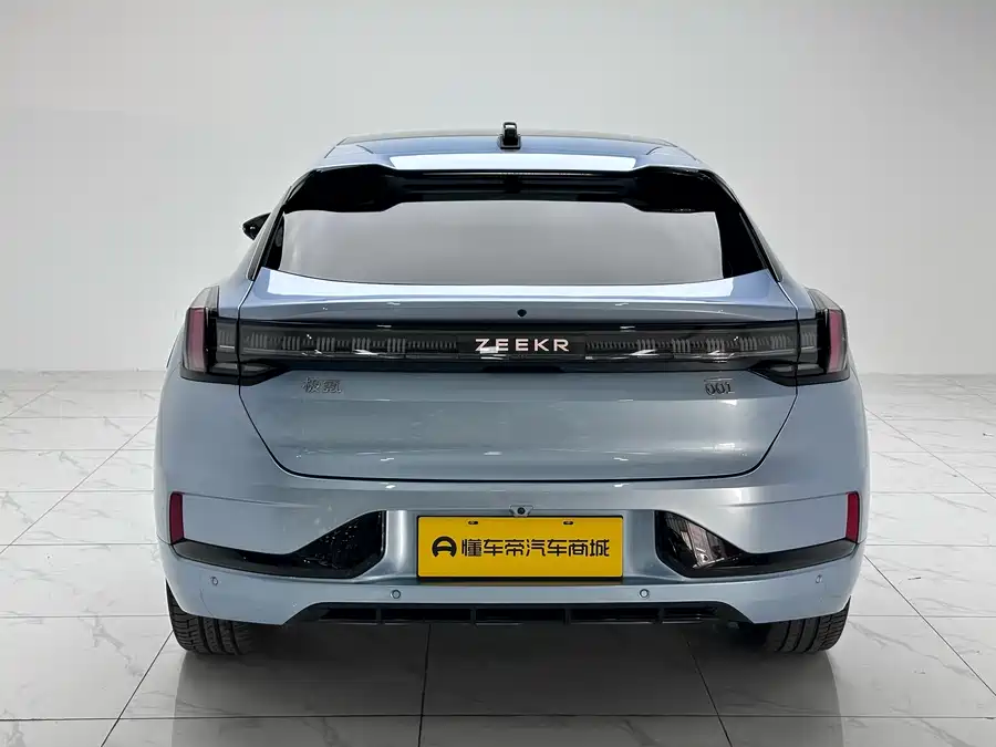 900x675_0_q87_c42_autohomecar__ChxpWGlUXCeAKbZ6AAXphb6UJFo257.jpg.webp Used Zeekr 001 2022 model super long battery life dual motor YOU version