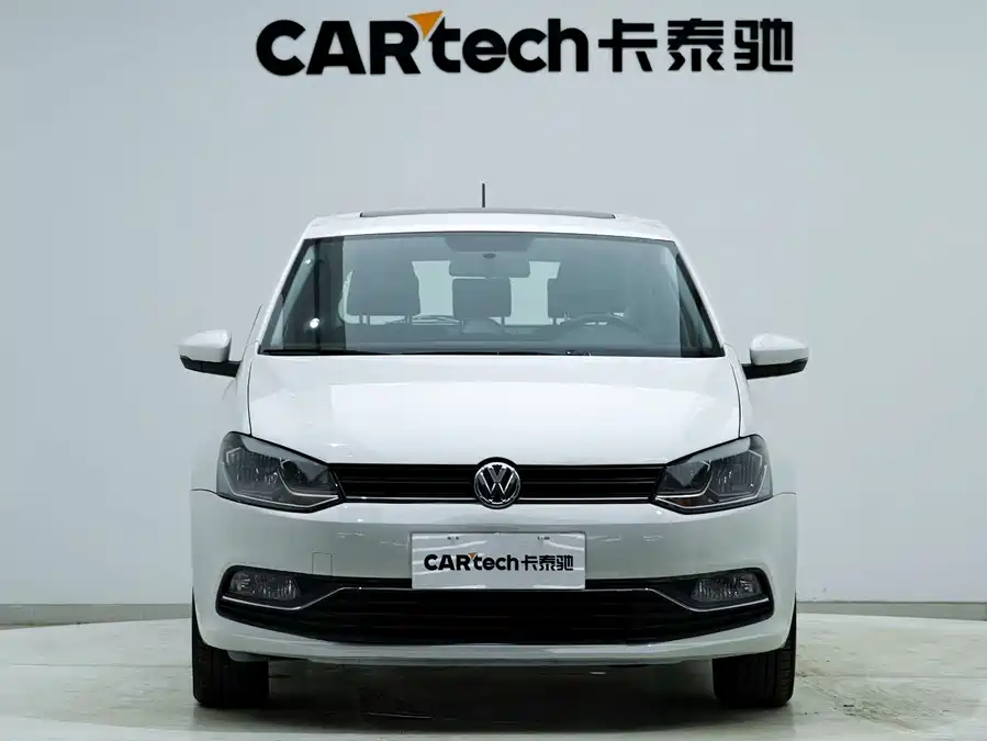 Used Volkswagen Polo 2016 1.6L automatic comfort model