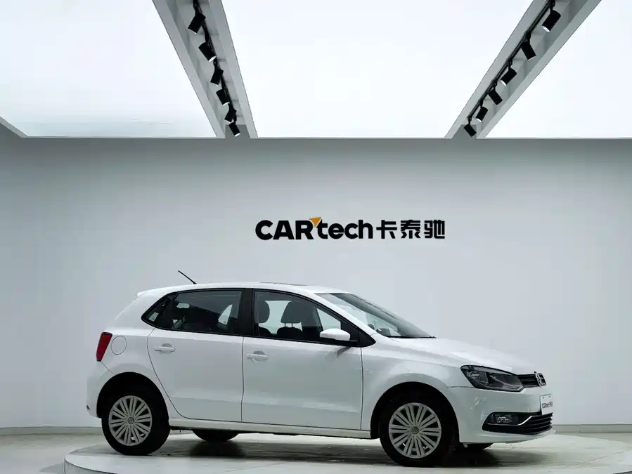 Used Volkswagen Polo 2016 1.6L automatic comfort model