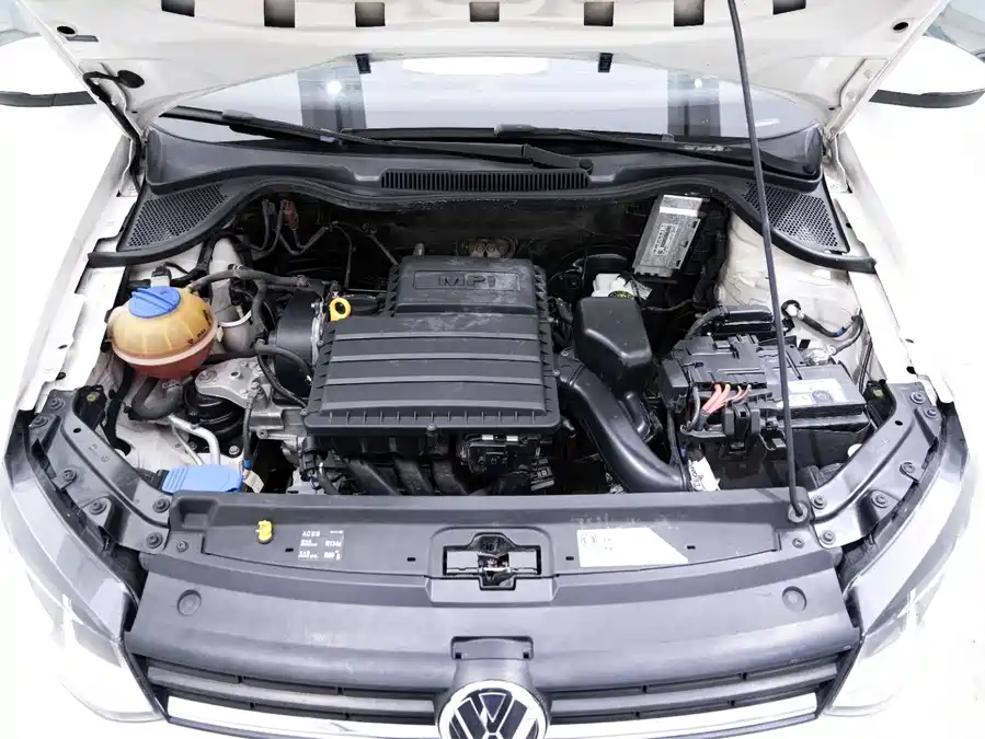 Used Volkswagen Polo 2016 1.6L automatic comfort model