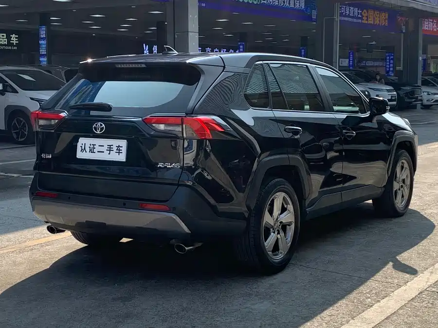 Used Toyota RAV4 Rongfang 2022 2.0L CVT two-wheel drive fashion version