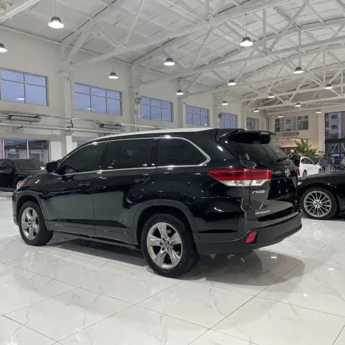 900x675_0_q87_c42_autohomecar__ChxpWGlu_vyAKRkWAAi4576wzR0066.jpg.webp Used Toyota Highlander 2018 2.0T two-wheel drive luxury version