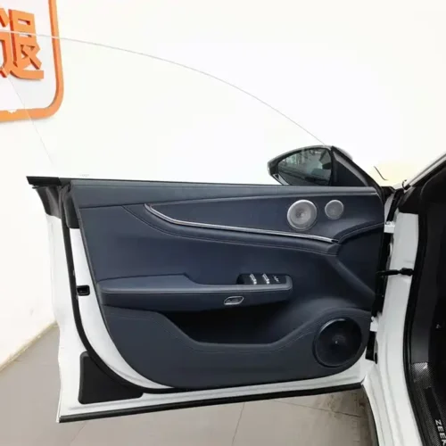 900x675_0_q87_c42_autohomecar__ChxpWGlzG6aAORYSAAEtrX6a798939.jpg.webp Used Zeekr 001 2026 103-degree four-wheel drive Ultra version