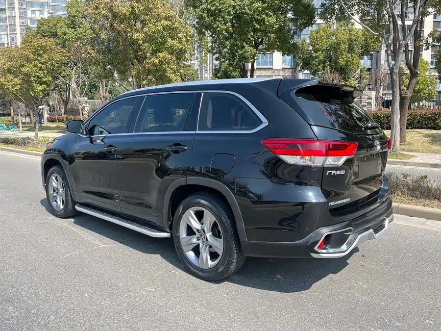 Used Toyota Highlander 2021 2.0T two-wheel drive luxury version 7 seats