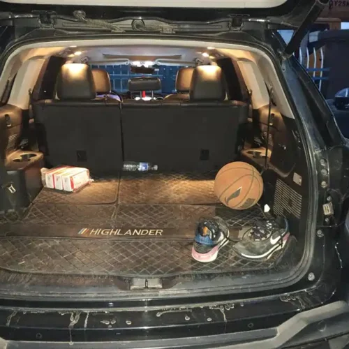 900x675_0_q87_c42_autohomecar__ChxpWGm1C02ANyAjAAISL7I_EUM955.jpg.webp Used Toyota Highlander 2018 2.0T four-wheel drive luxury version 7 seats National V