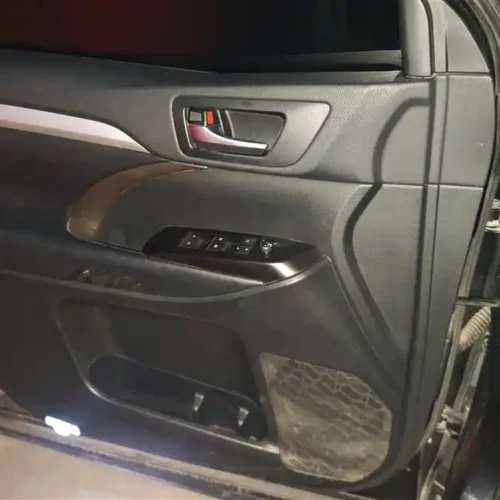 900x675_0_q87_c42_autohomecar__ChxpWGm1C06AXb8UAAF21PIo7sA554.jpg.webp Used Toyota Highlander 2018 2.0T four-wheel drive luxury version 7 seats National V