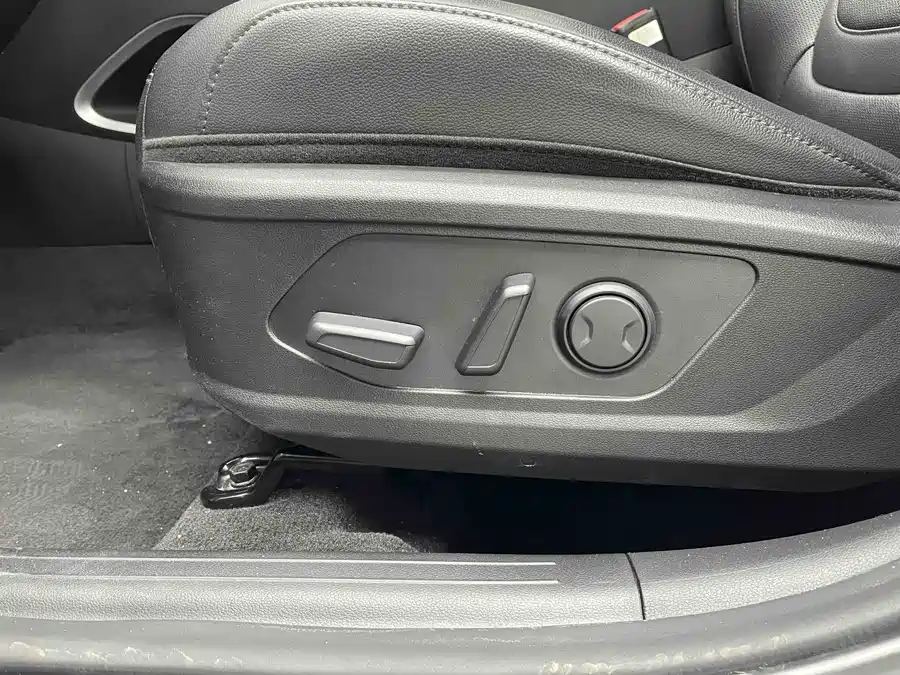 900x675_0_q87_c42_autohomecar__ChxpWGm2R1OAQVP6AAmElyQgasc908.jpg.webp Used Hyundai Tucson 2021 Used Hyundai Tucson L 1.5T DCT LUX Premium Edition