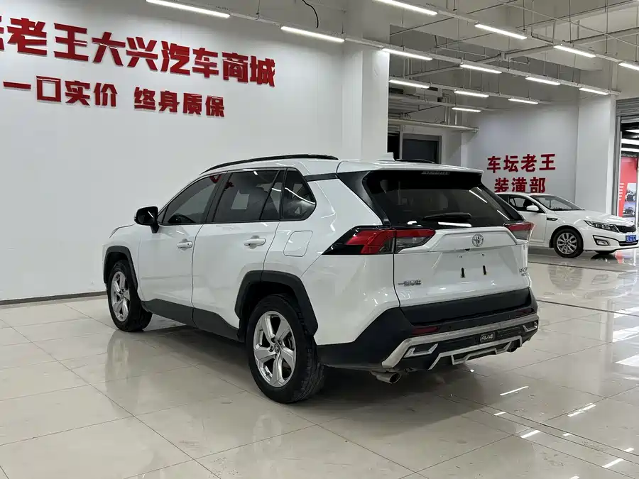 Used Toyota RAV4 Rongfang 2021 2.0L CVT four-wheel drive fashion PLUS version