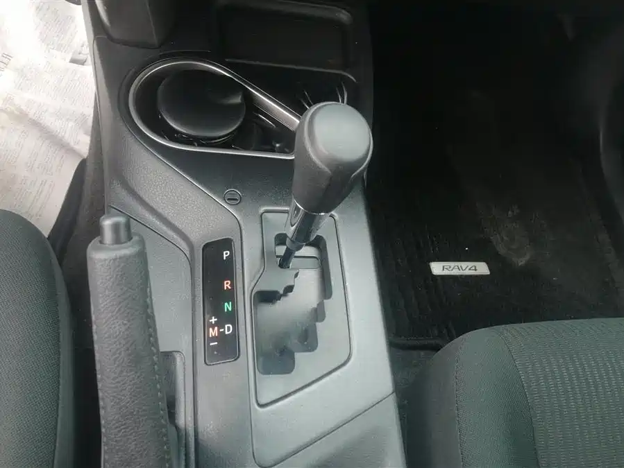 Used Toyota RAV4 Rongfang 2016 2.0L CVT two-wheel drive urban version National V