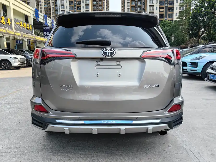 Used Toyota RAV4 Rongfang 2019 2.0L CVT 2WD Fashion X Limited Edition National V