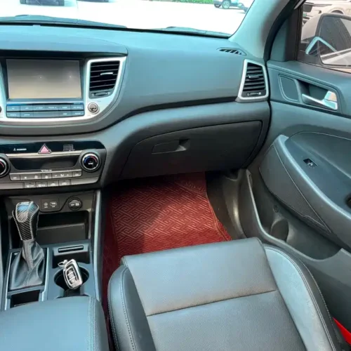 900x675_0_q87_c42_autohomecar__ChxpWGm6Q8mAOsUtAAqATkBaYSk429.jpg.webp Used Hyundai Tucson 2018 1.6T dual-clutch two-wheel drive 15th anniversary special edition