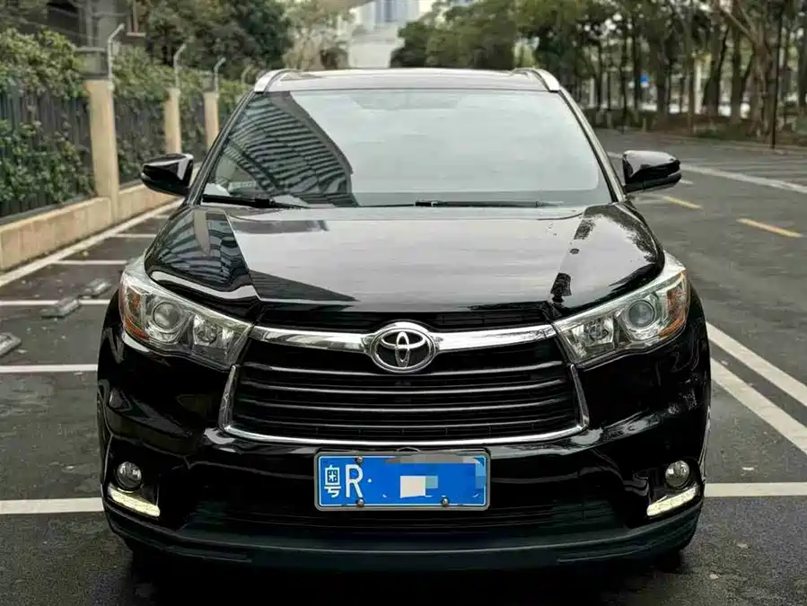Used Toyota Highlander 2017 2.0T four-wheel drive luxury version 7 seats