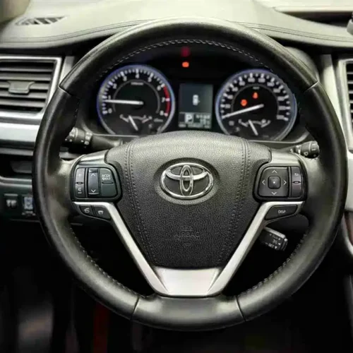 Used Toyota Highlander 2017 2.0T four-wheel drive luxury version 7 seats