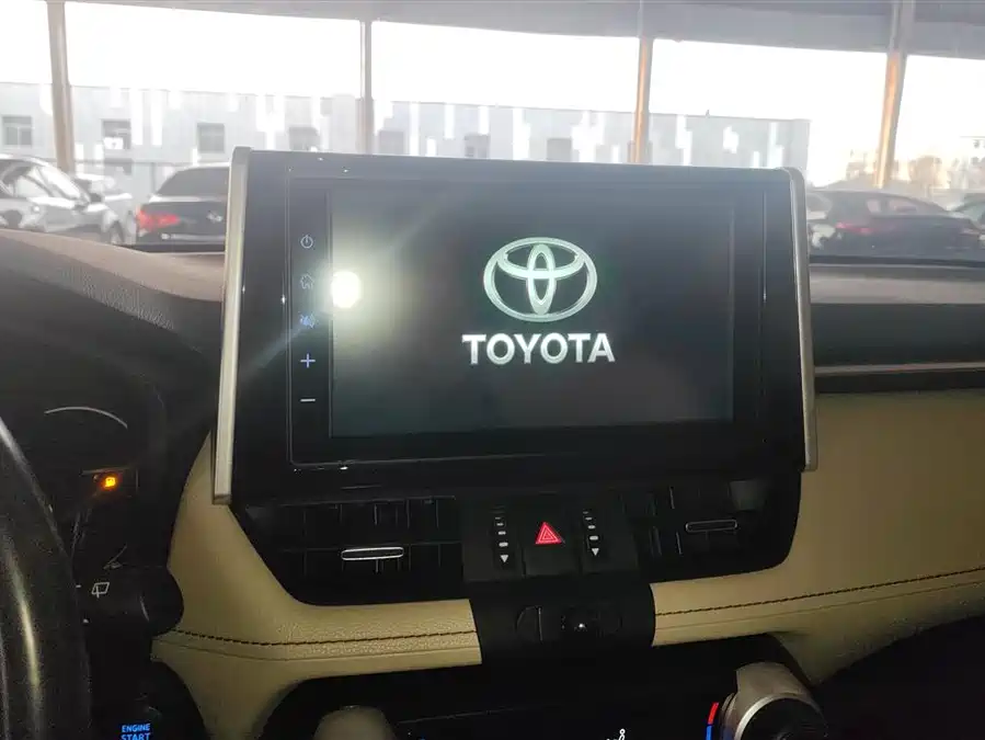 Used Toyota RAV4 Rongfang 2021 2.0L CVT two-wheel drive fashion PLUS version