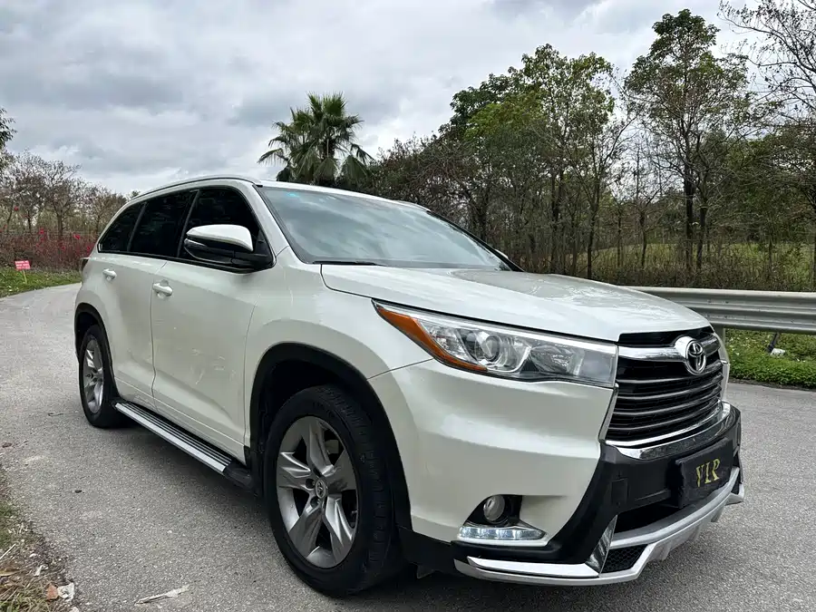 900x675_0_q87_c42_autohomecar__ChxpWGm6ctKAV5uUAAzVLFkj9Yw716.jpg.webp Used Toyota Highlander 2017 2.0T four-wheel drive luxury version 7 seats