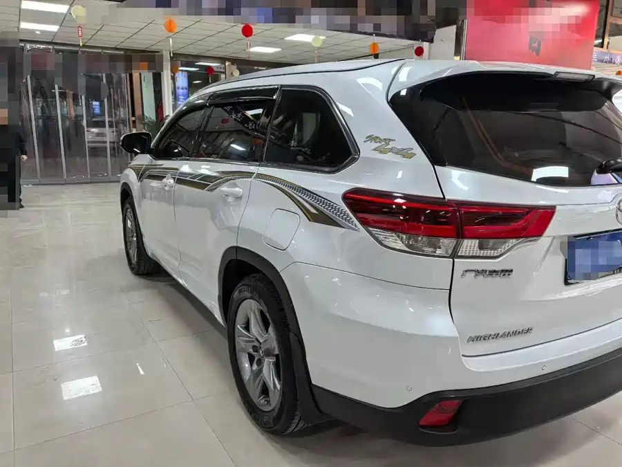 900x675_0_q87_c42_autohomecar__ChxpWGm6gs6AIq3RAAKn8FLwF_U713.jpg.webp Used Toyota Highlander 2021 2.0T four-wheel drive luxury version 7 seats