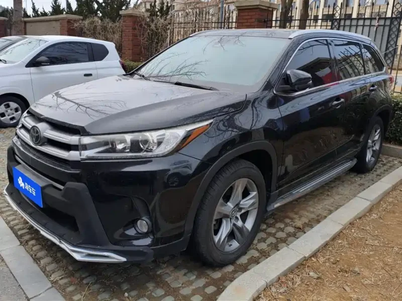 Used Toyota Highlander 2018 2.0T four-wheel drive luxury version 7 seats National V