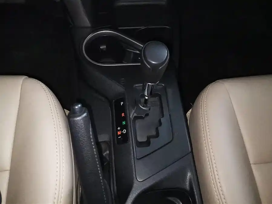 Used Toyota RAV4 Rongfang 2019 2.0L CVT two-wheel drive Pioneer Edition National V