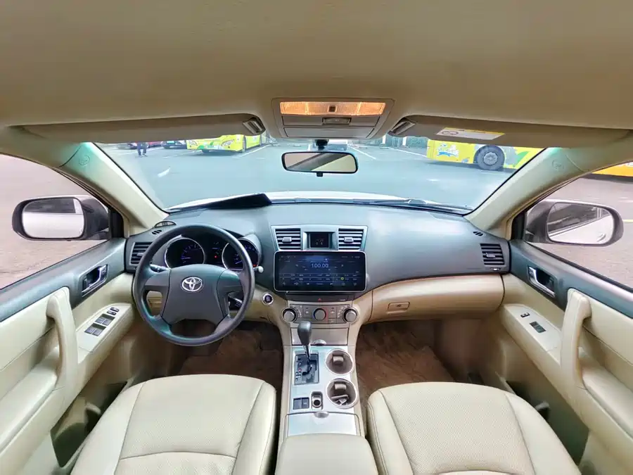 900x675_0_q87_c42_autohomecar__ChxpWGm7VuiAI13WAAZr9T1RqWQ988.jpg.webp Used Toyota Highlander 2013 2.7L 2WD 5-seat Purple Gold Edition
