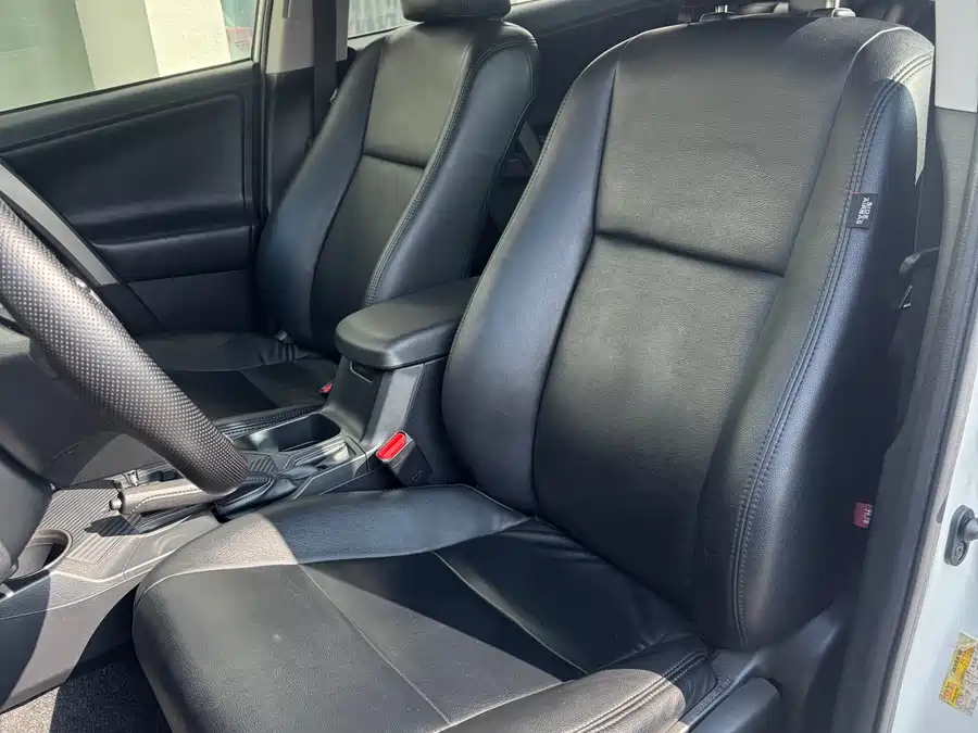 Used Toyota RAV4 Rongfang 2015 2.0L CVT two-wheel drive fashion version
