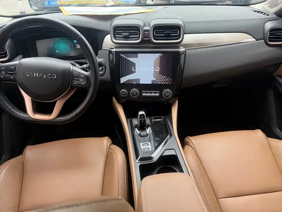 900x675_0_q87_c42_autohomecar__ChxpWGmAY5-AJ0a_AAiS4MGYL9w116.jpg.webp Used Lynk & Co 03 2019 1.5TD DCT version National VI