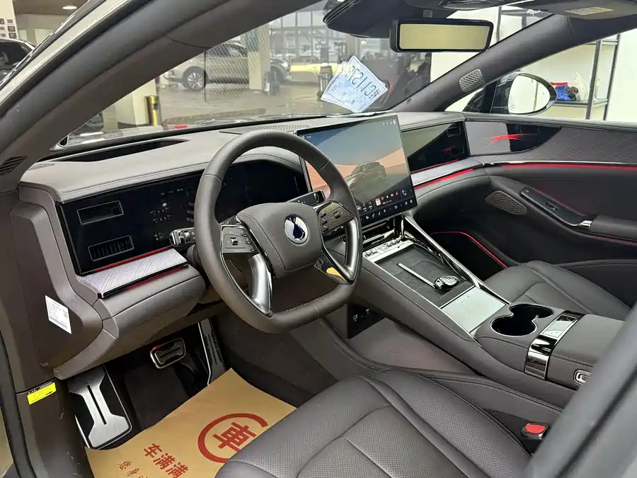 900x675_0_q87_c42_autohomecar__ChxpWGmBwmmAEEB8AAYlUiRZqdU874.jpg.webp Used Denza Z9 2024 1100km four-wheel drive Ultra version