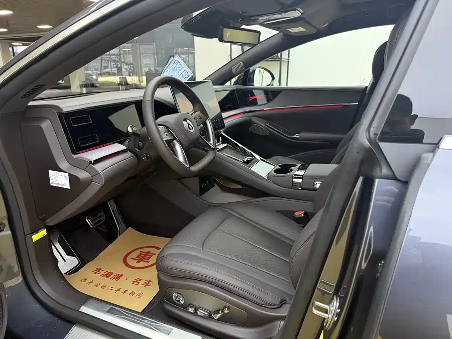 900x675_0_q87_c42_autohomecar__ChxpWGmBwmmAM35fAAXUADBILVc774.jpg.webp Used Denza Z9 2024 1100km four-wheel drive Ultra version