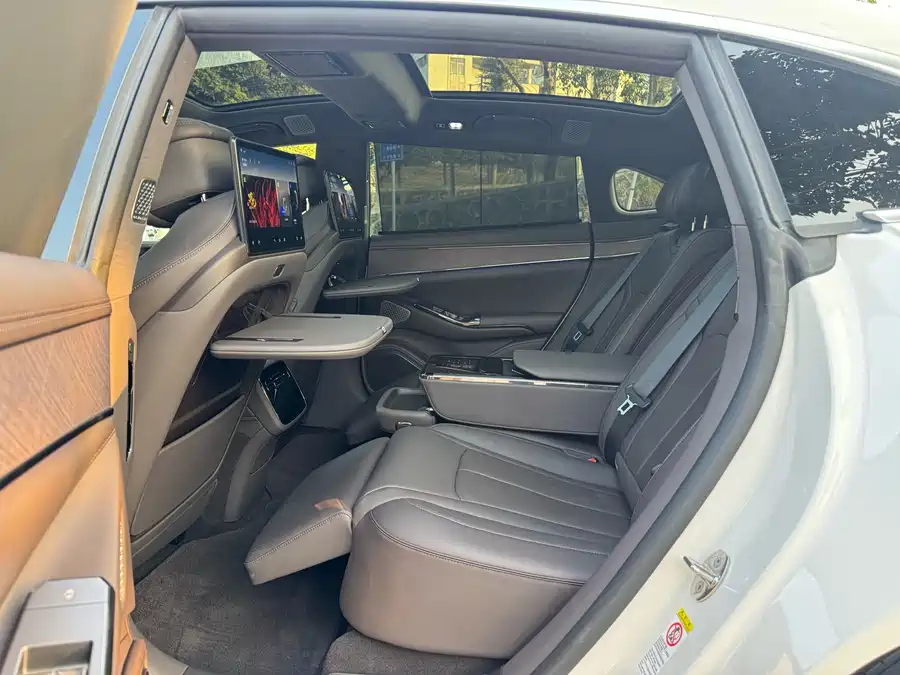 900x675_0_q87_c42_autohomecar__ChxpWGmFvbiAakCOAAfMUIyjGpU313.jpg.webp Used Denza Z9 2024 1100km four-wheel drive Ultra version