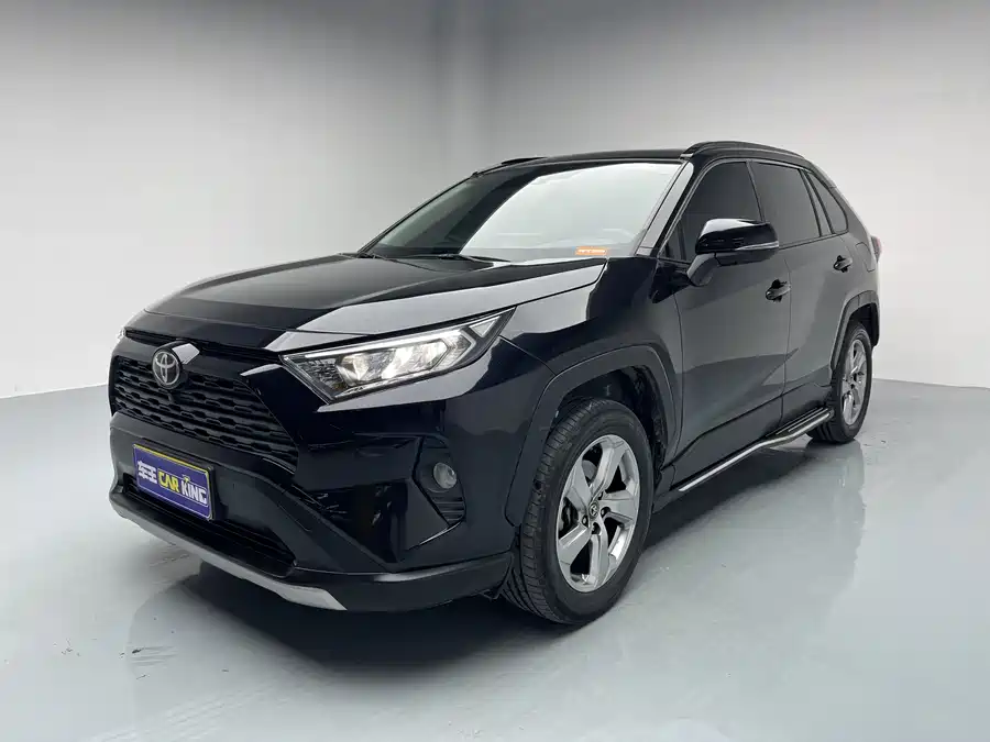 Used Toyota RAV4 Rongfang 2021 2.0L CVT two-wheel drive fashion version