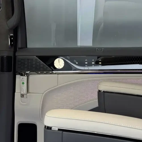 900x675_0_q87_c42_autohomecar__ChxpWGmJRt-AefQLAAPoQ6RzQR0640.jpg.webp Used Zeekr 009 2024 seven-seat aisle version four-wheel drive 108kWh