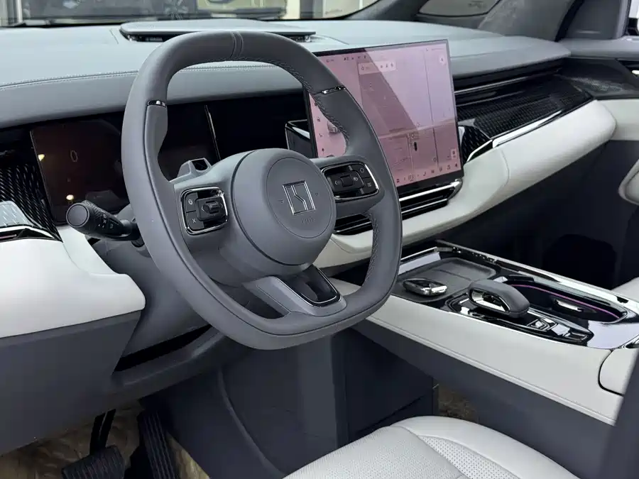 900x675_0_q87_c42_autohomecar__ChxpWGmJRteAKzJ_AAR89kf0oyk923.jpg.webp Used Zeekr 009 2024 seven-seat aisle version four-wheel drive 108kWh