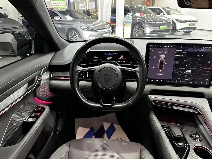 900x675_0_q87_c42_autohomecar__ChxpWGmJTz-ASiABAAZjVESvCWo472.jpg.webp Used Zeekr 001 2023 WE version 86kWh