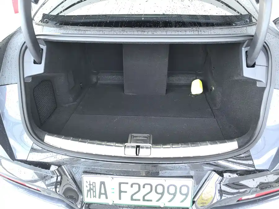 Used Denza Z9 2024 1100km four-wheel drive Max version