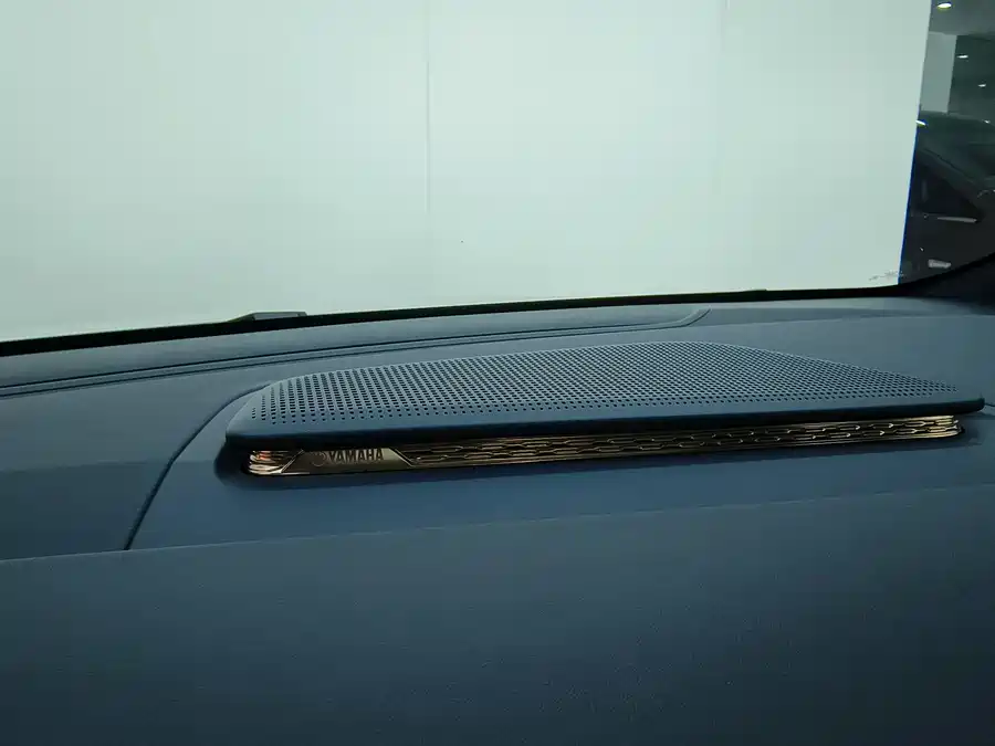 900x675_0_q87_c42_autohomecar__ChxpWGmcYy6ABBOpAAP2YrZRcds801.jpg.webp Used Zeekr 009 2022 facelift WE version