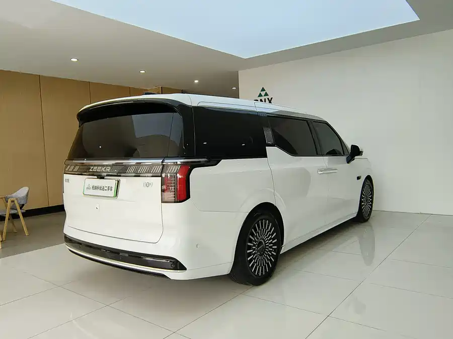 900x675_0_q87_c42_autohomecar__ChxpWGmcYyOADDBGAANqLhvsLpg559.jpg.webp Used Zeekr 009 2022 facelift WE version