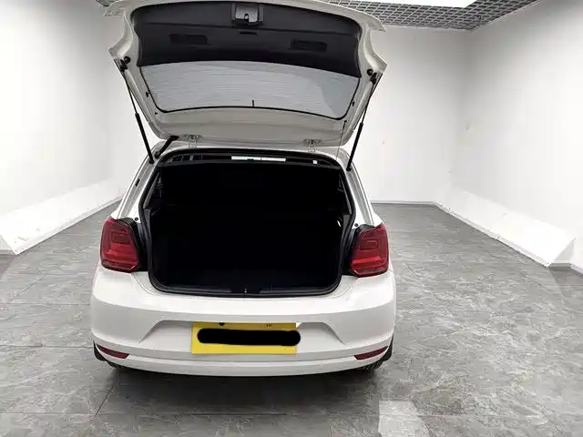 Used Volkswagen Polo 2018 1.5L automatic safe driving model