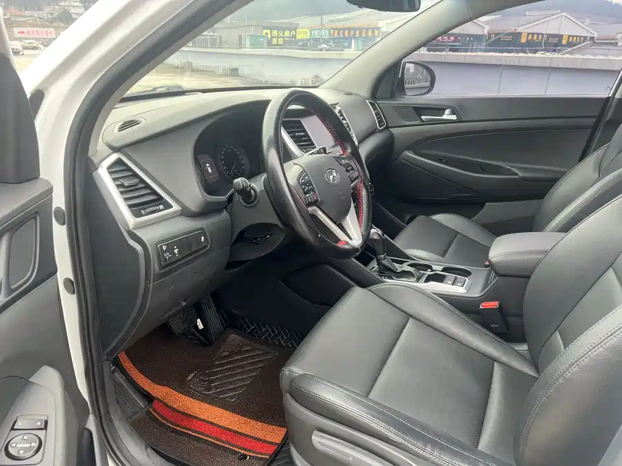 Used Hyundai Tucson 2015 1.6T dual-clutch two-wheel drive intelligent model