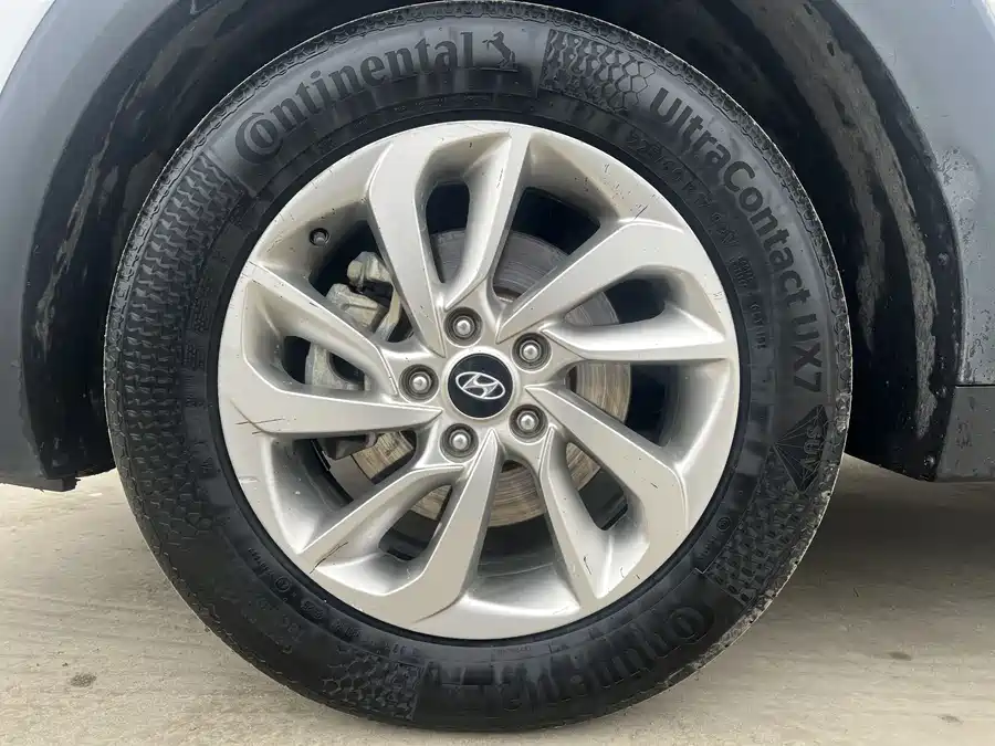 Used Hyundai Tucson 2015 1.6T dual-clutch two-wheel drive intelligent model