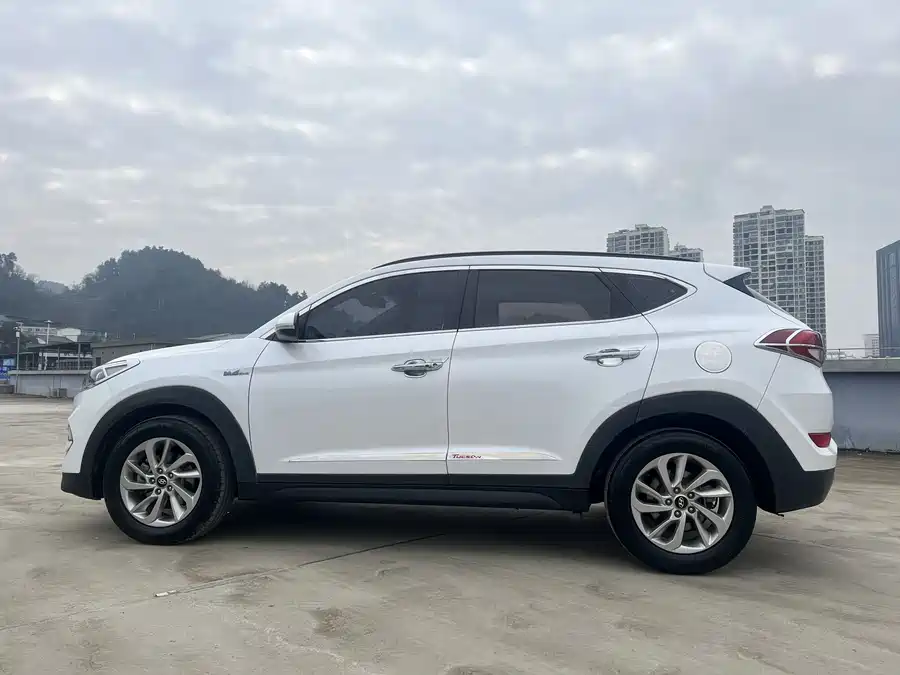 Used Hyundai Tucson 2015 1.6T dual-clutch two-wheel drive intelligent model