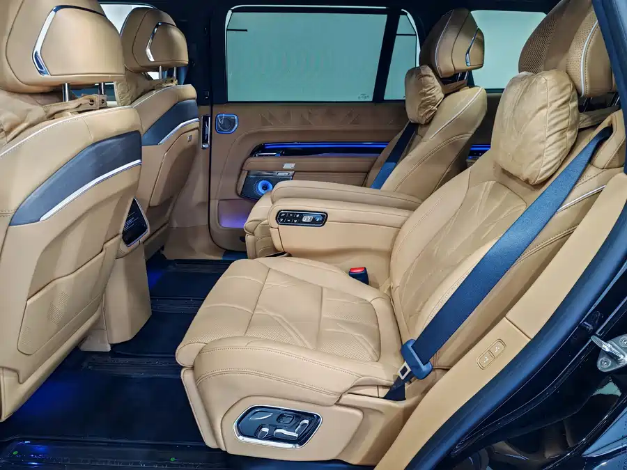 900x675_0_q87_c42_autohomecar__ChxpWGmhYrGAQmTQAAk1MXb1_eg133.jpg.webp Used Zeekr 9X 2025 Hyper Edition 70kWh