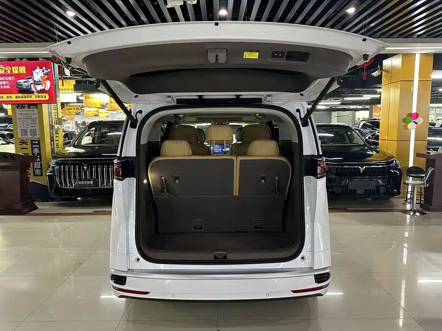 900x675_0_q87_c42_autohomecar__ChxpWGmhs8yAKXE0AAcw-csEenE868.jpg.webp Used Denza D9 2022 EV 600 four-wheel drive flagship model