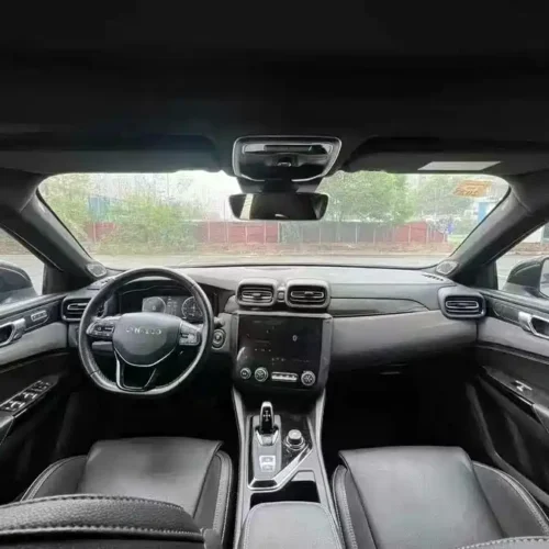 900x675_0_q87_c42_autohomecar__ChxpWGmiR7WAIaWGAAIf-EoVw7o110.jpg.webp Used Lynk & Co 03 2021 1.5TD DCT Pro