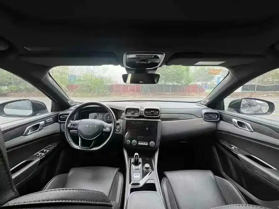 900x675_0_q87_c42_autohomecar__ChxpWGmiR7WAIaWGAAIf-EoVw7o110.jpg.webp Used Lynk & Co 03 2021 1.5TD DCT Pro