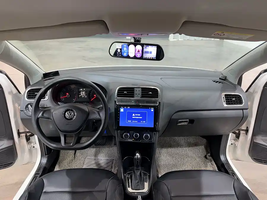 Used Volkswagen Polo 2016 1.4L automatic fashion model