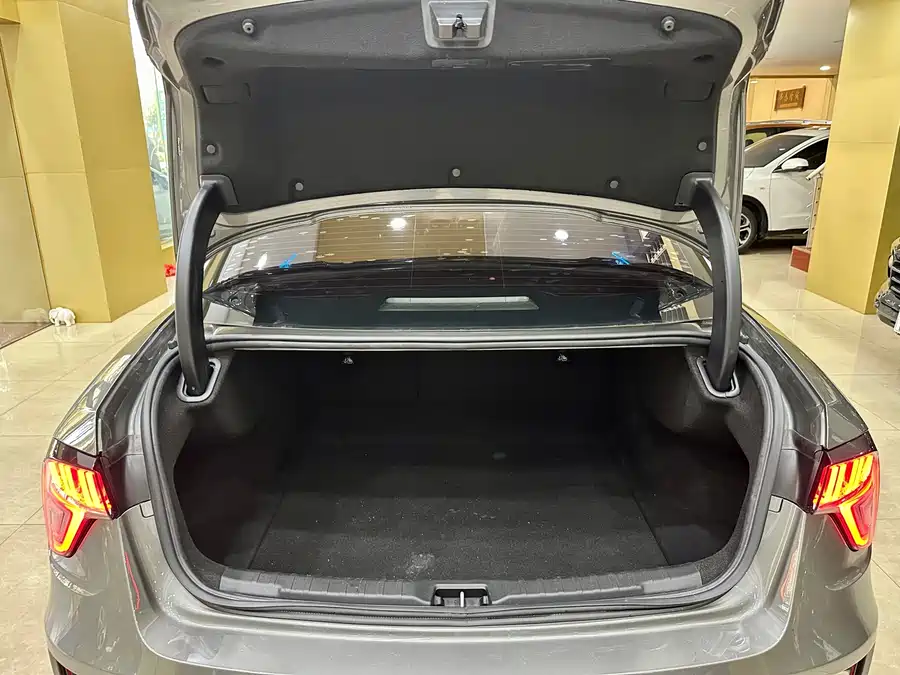 900x675_0_q87_c42_autohomecar__ChxpWGmkI7uAJgBgAAlTllJOsYk625.jpg.webp Used Lynk & Co 03 2021 1.5TD DCT Plus