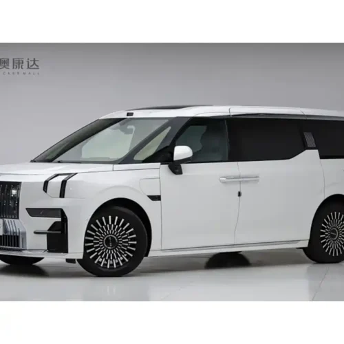 900x675_0_q87_c42_autohomecar__ChxpWGmlMrGADJi-AAD53RKColg934.jpg.webp Used Zeekr 009 2024 six-seat executive version four-wheel drive 108kWh