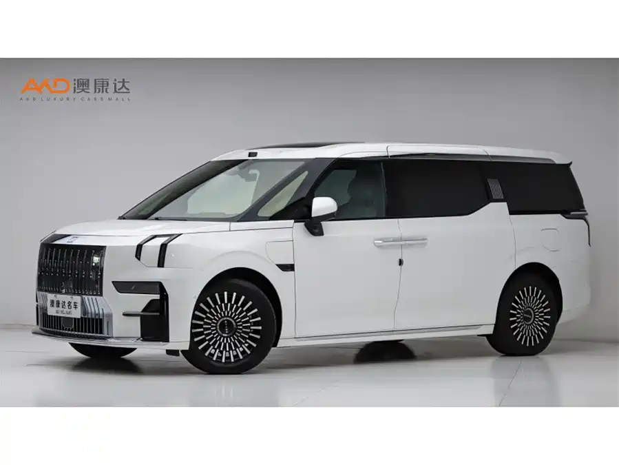 900x675_0_q87_c42_autohomecar__ChxpWGmlMrGADJi-AAD53RKColg934.jpg.webp Used Zeekr 009 2024 six-seat executive version four-wheel drive 108kWh