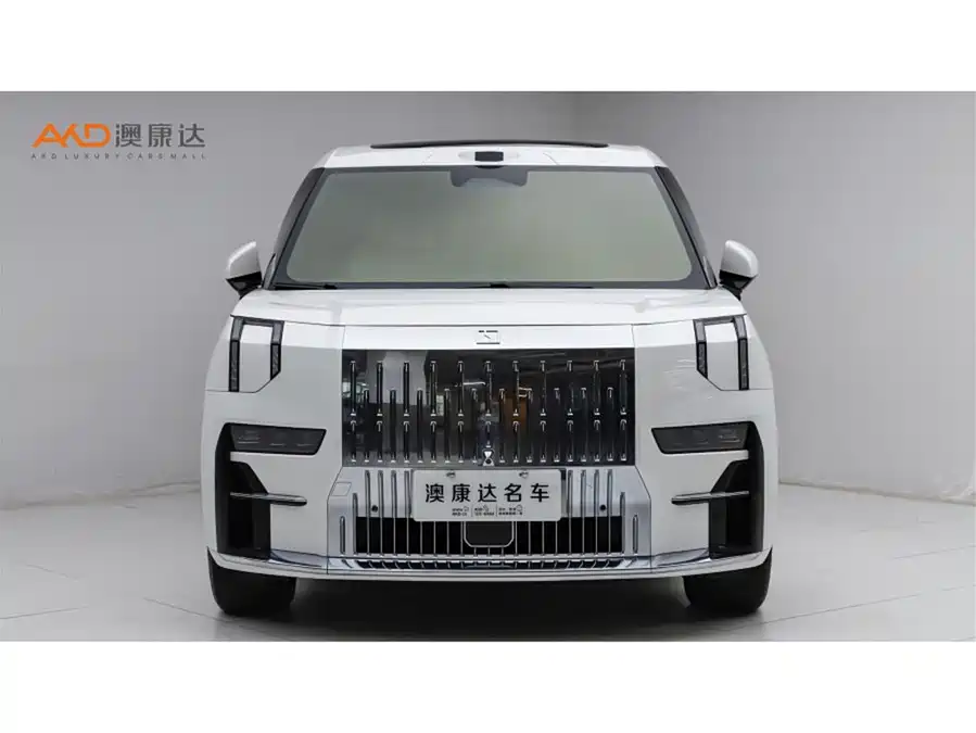 900x675_0_q87_c42_autohomecar__ChxpWGmlMrKAA9IqAAD5P6yqd3U904.jpg.webp Used Zeekr 009 2024 six-seat executive version four-wheel drive 108kWh
