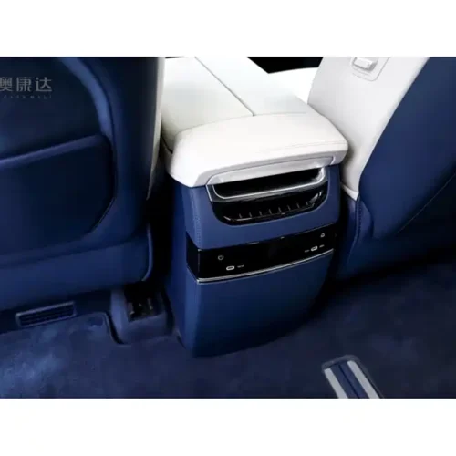 900x675_0_q87_c42_autohomecar__ChxpWGmlMreAfvfZAADgQDJLa94673.jpg.webp Used Zeekr 009 2024 six-seat executive version four-wheel drive 108kWh